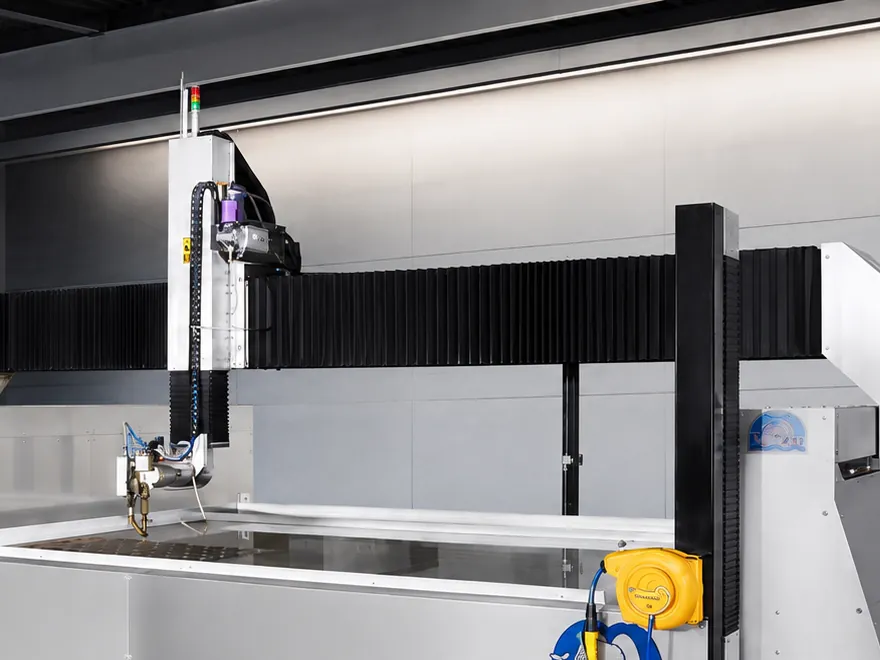 Portal i vertikalna osa waterjet mašine